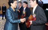 邓子新等13名生物医药工作者获2012何梁何利奖