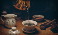 喝绿茶为什么能抗癌？《自然通讯》“挖”出了分子机制