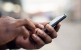 模仿约会软件的论文阅读APP，让你为了科学向右滑