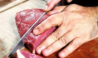 Nature：饿死癌细胞？限制红肉摄入或能减缓癌症生长速度